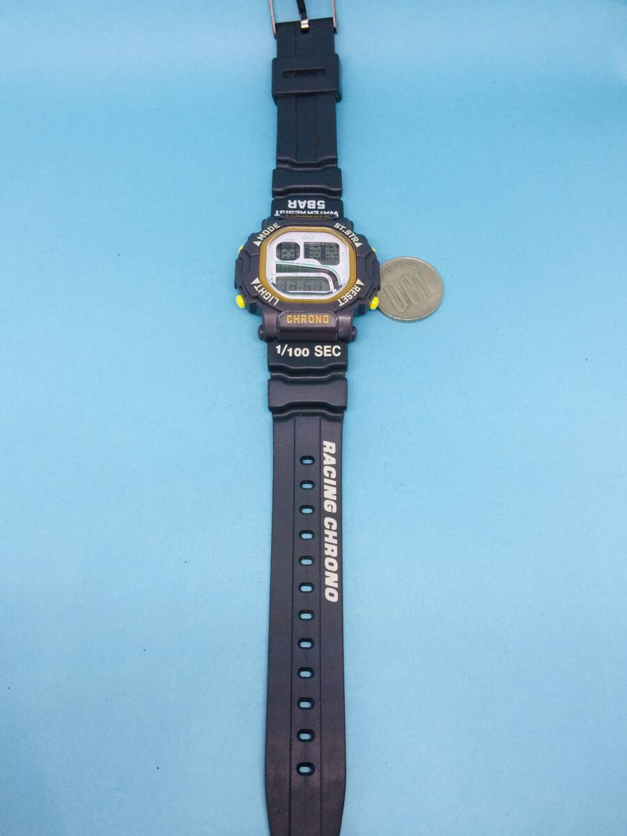 (F14)釣りに(*'▽')シチズンQQ・デジタル（電池交換済み）グレー・メンズ・スポーツウオッチUSED（送料全国一律185円）素敵な時計です。の画像9