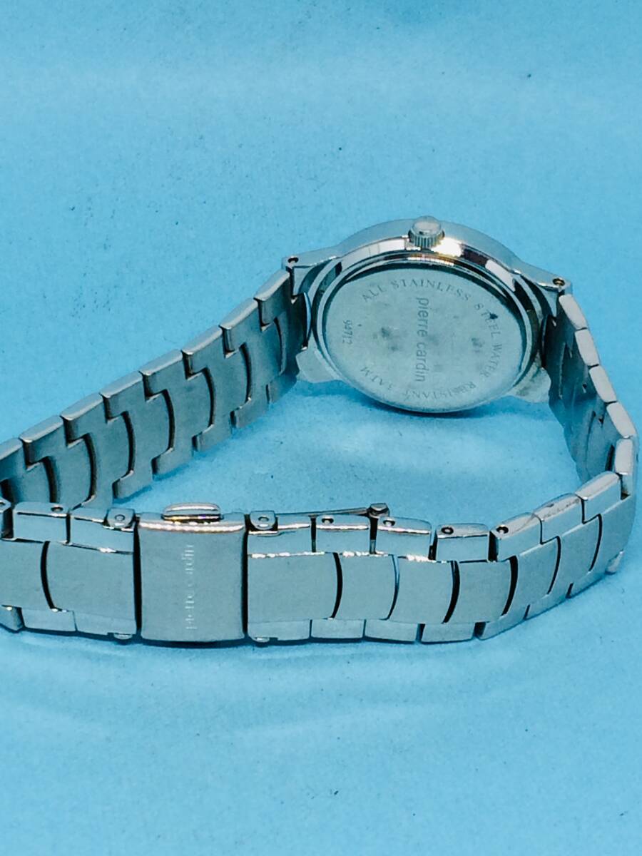 (F22) Pierre Cardin (*\'v\')Pierre*Cardin( батарейка заменена ) серебряный * дамский наручные часы USED( стоимость доставки единый по всей стране 185 иен ).... часы..