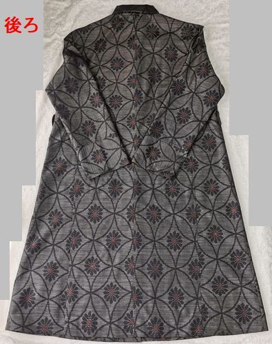 着物リメイク  ハンドメイド コート ワンピース  長袖  正絹大島 紬   薄ブラウン系（濃いめのブラウンにモカ色まじり）の画像8