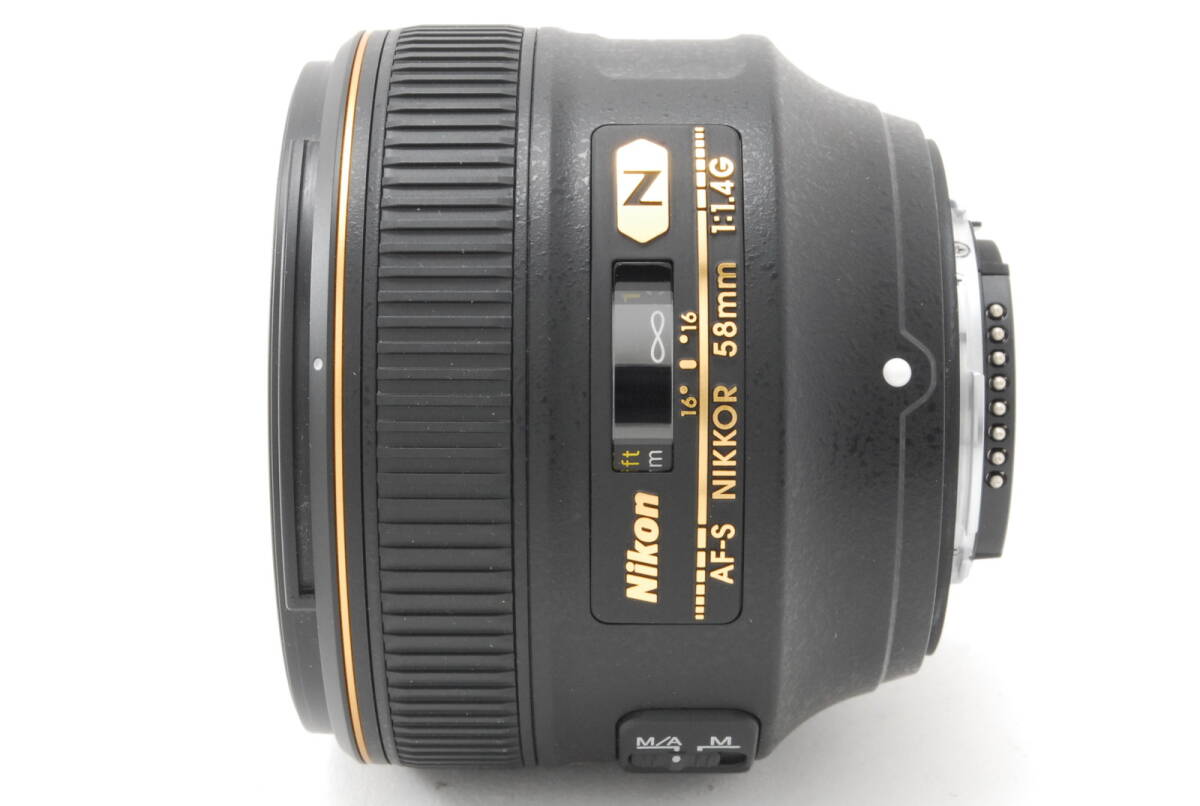 【新品同様】Nikon AF-S NIKKOR 58mm f1.4G 動作写りOK 新品時のマット感ありかなりキレイ 前後キャップ、フード、ポーチ、説明書、箱付きの画像7