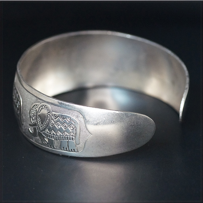 [BANGLE] Vintage Silver Plated エレファント 象 ゾウ デザイン ヴィンテージ シルバー オープン C形 バングル_画像6