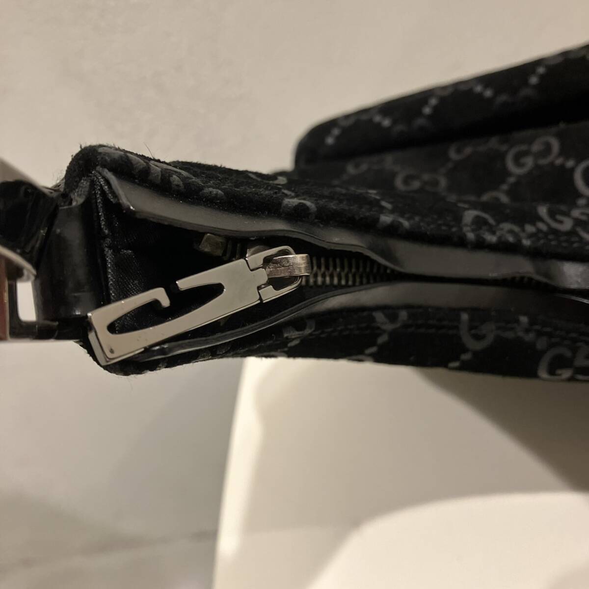  ◇【売り切り】美品 GUCCI グッチ 000 0602 GG柄 スエード×レザー ワンショルダーバッグ ハンドバッグ 肩掛け レディース ブラック_画像3