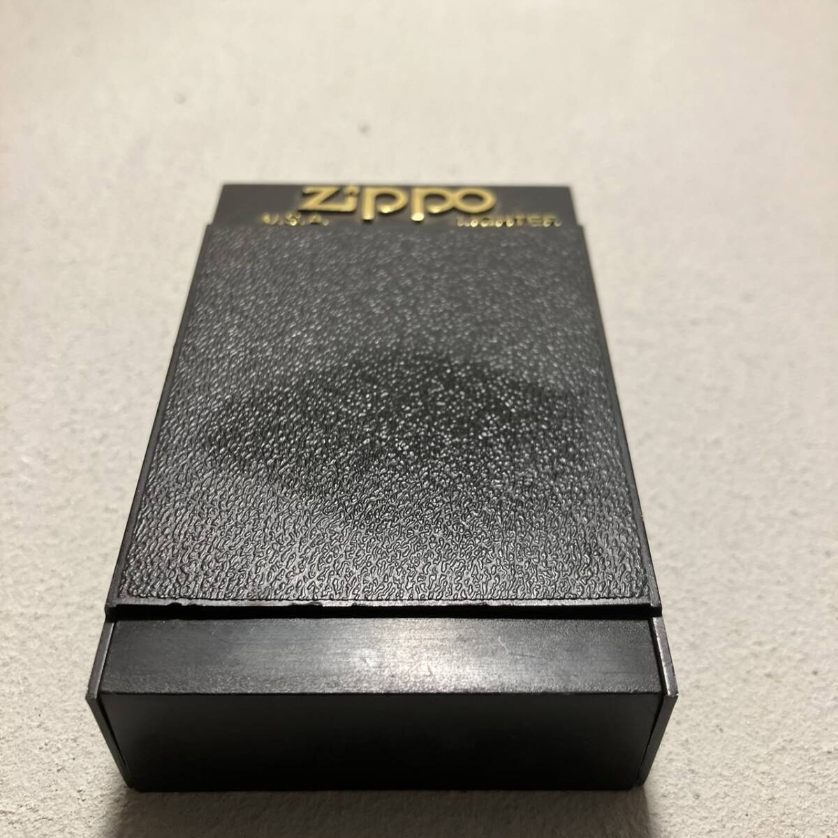 ◇【売り切り】Zippo ジッポー 限定 MILLENIUM ミレニアム 2000 ゴールド 辰年 龍 ドラゴン ライターの画像3