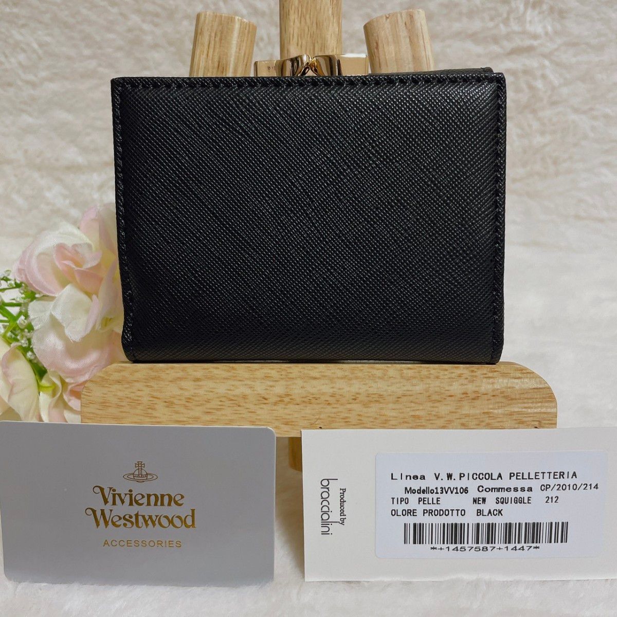 【24時間以内発送】ヴィヴィアンウエストウッド 三つ折財布 ブラック 人気 Vivienne Westwood がま口