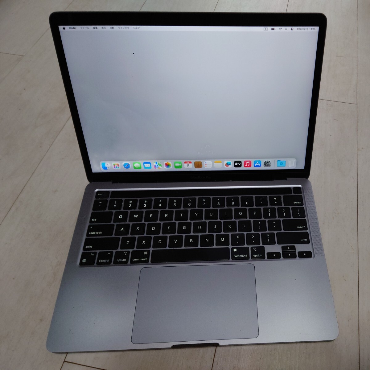 ジャンク品 MacBookPro 13inch M1 2020 メモリ16GB SSD512GB USキー 純正ACアダプタ付きの画像1