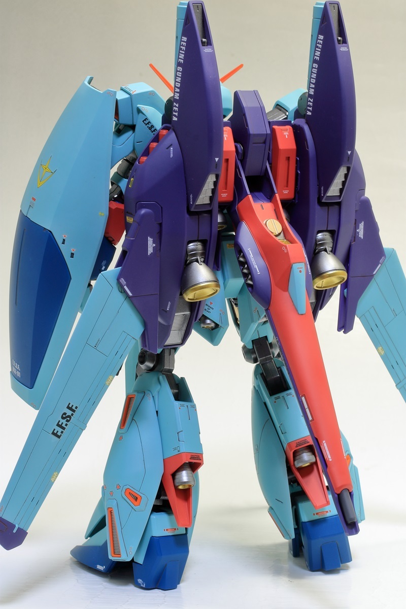 「プレミアムバンダイ」1/100 MG RGZ-91B リ・ガズィ・カスタム 塗装済み完成品_画像3