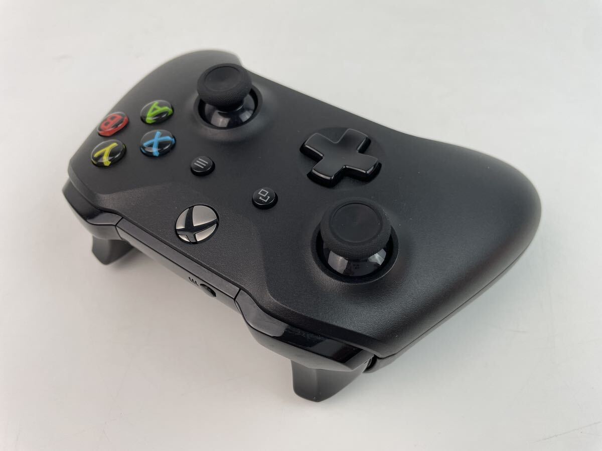 【超美品】XBOX ONE ワイヤレスコントローラー Microsoft _画像3