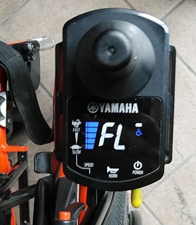 OX製 ヤマハ電動車椅子 YZ-E 6km仕様 充電器とリチウムバッテリー各1つの画像7