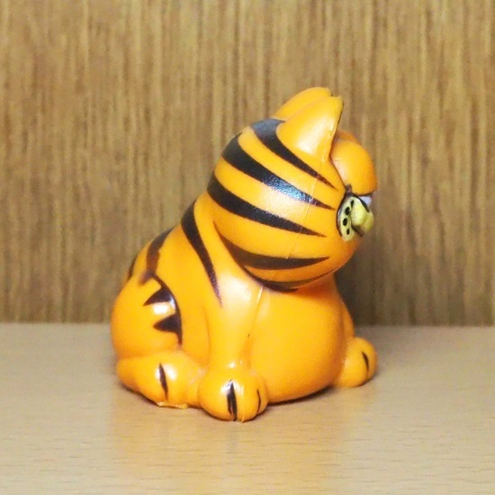 ガーフィールド フィギュア PVC 座り Garfield  アメトイ アメリカ キャラクター ネコの画像3