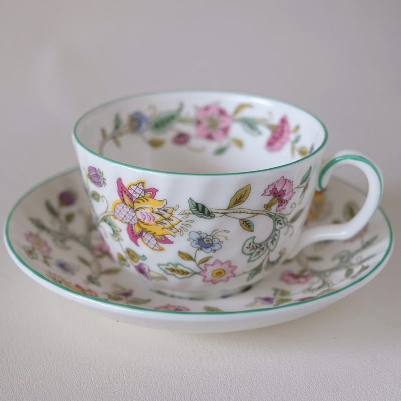 美品 MINTON ハドンホール 花柄 カップ&ソーサー 1客 BONE CHINA MADE IN ENGLANDの画像1