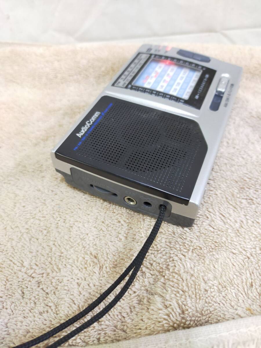G1-10 AudioComm FM/SW/WMコンパクトラジオ RAD-H320N 動作品 オマケ電池2個付きの画像6