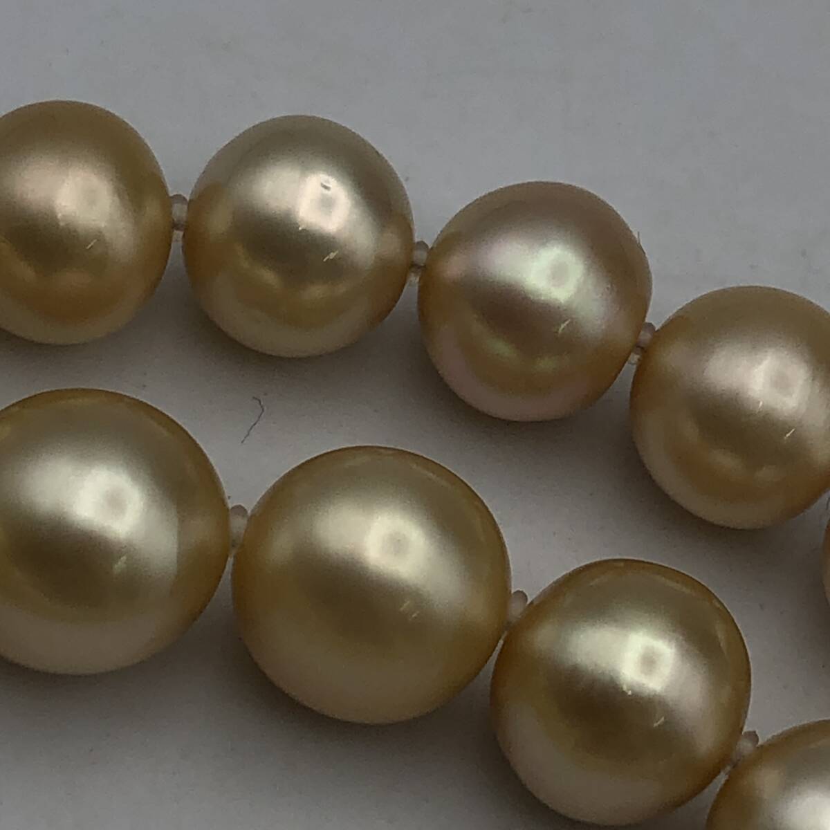 *E04749/book@ pearl / necklace / metal fittings SILVER/ pearl diameter approximately 9~11./ gross weight approximately 61.5g/ yellow group 