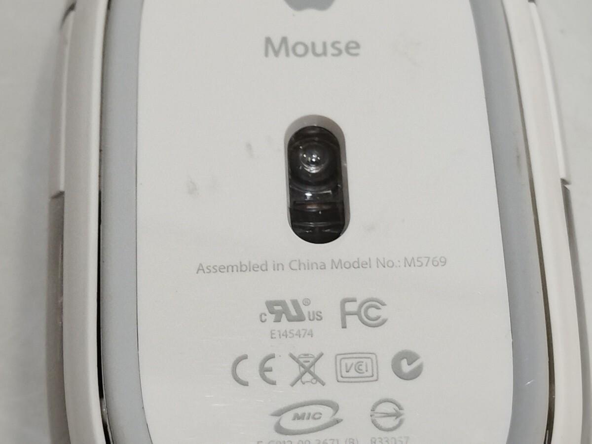 管理1140 Apple pro Mouse M5769 モデル スケルトン USBマウス 通電のみ ジャンクの画像4