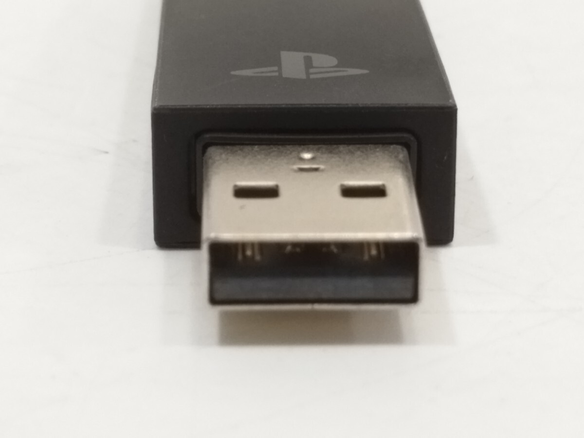 管理0943 SONY CUH-ZWA1J PS4 DUALSHOCK 4 USBワイヤレスアダプター PCで通電確認済み ジャンクの画像3