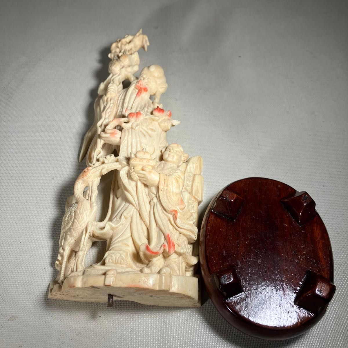 赤アイボリー　天然素材　特殊白材　嘴　合い箱 彫刻工芸品 置物 インテリア 彫刻