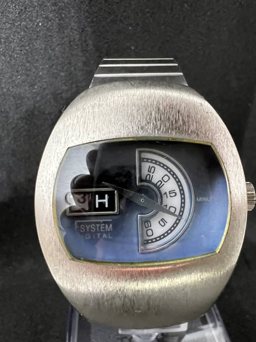 F-SYSTEM 腕時計 WA-1001 ジャンクの画像2