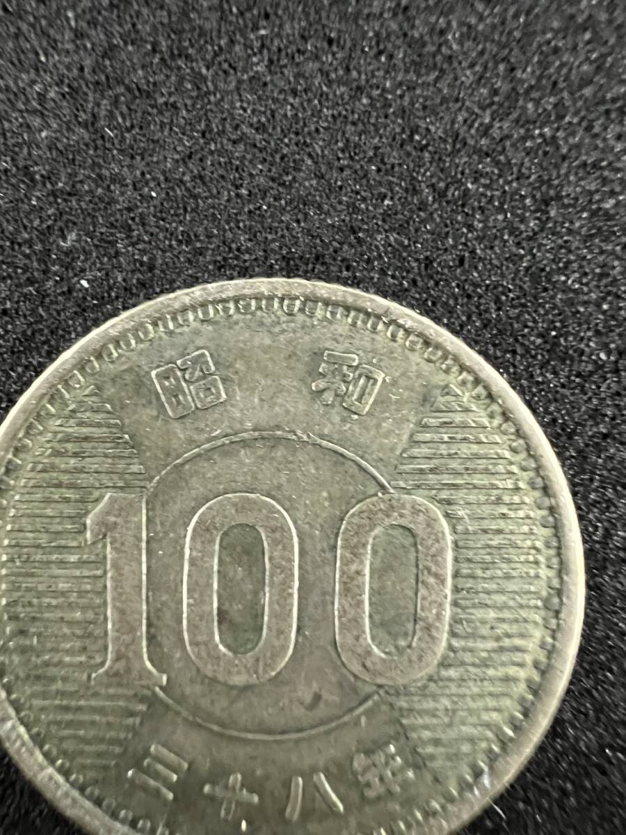 稲100円銀貨 昭和38年 流通品の画像2