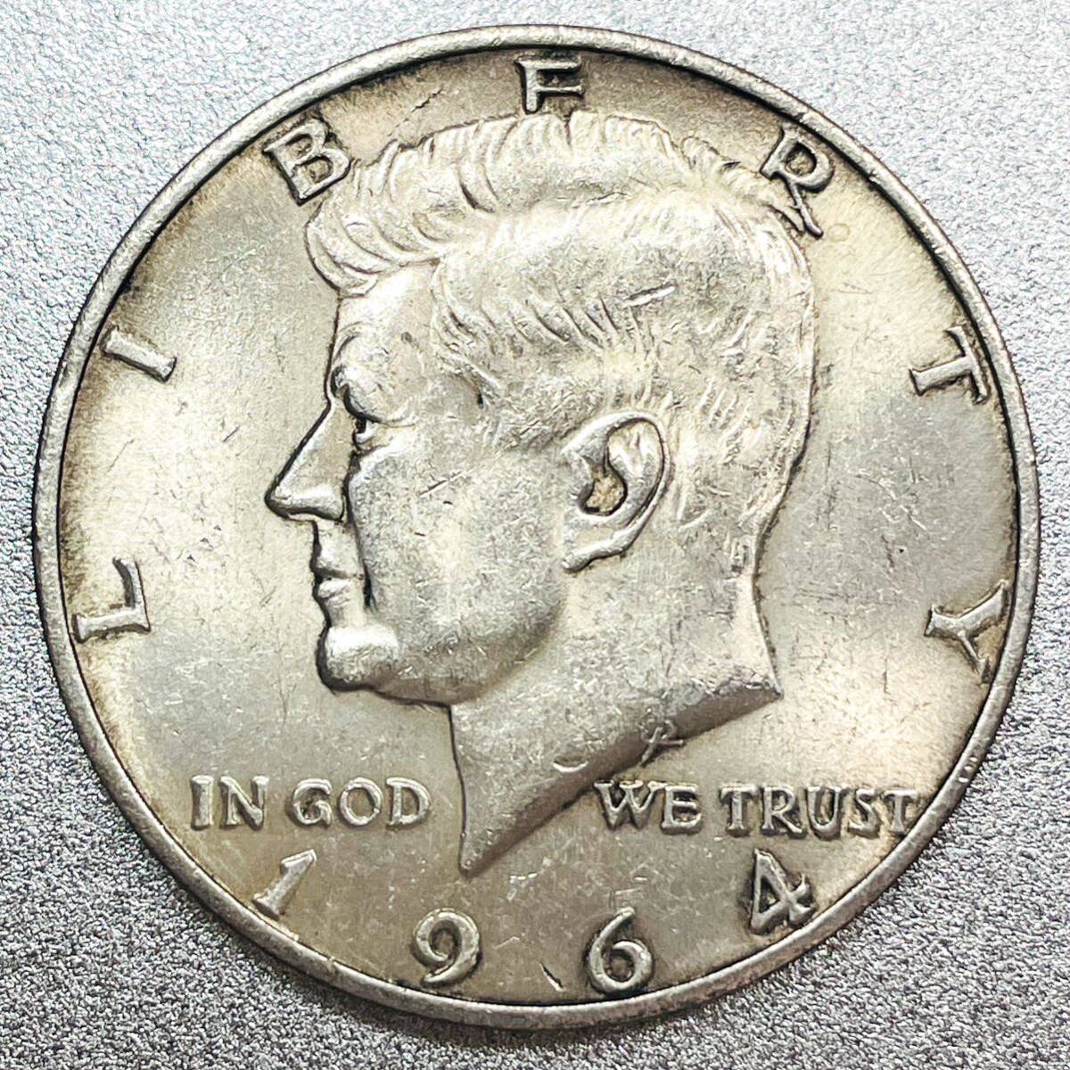 ケネディ リバティ ハーフダラー 銀貨 1964年 レプリカコインの画像1