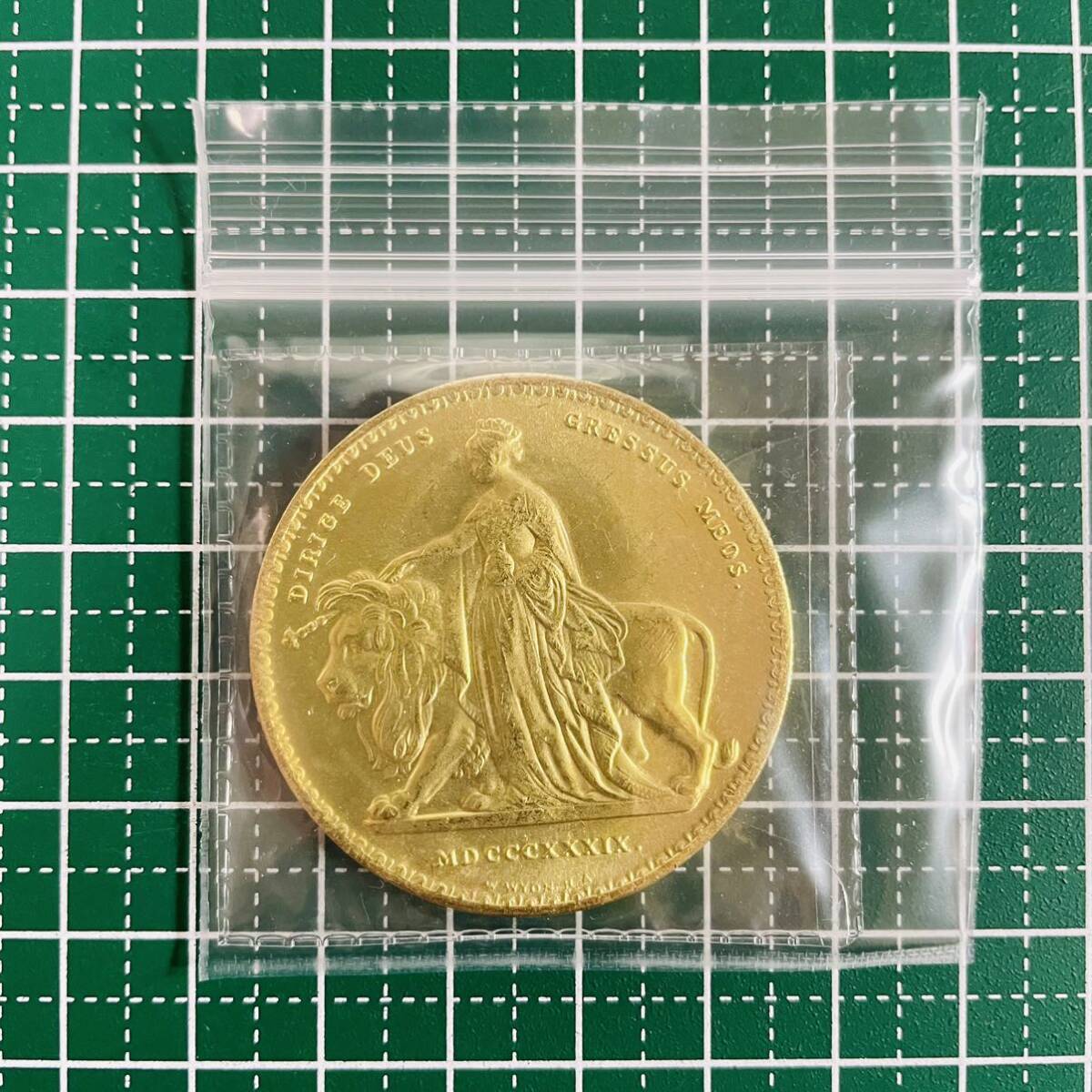 ウナとライオン ヴィクトリア女王 5ポンド金貨 1839年 レプリカコインの画像6