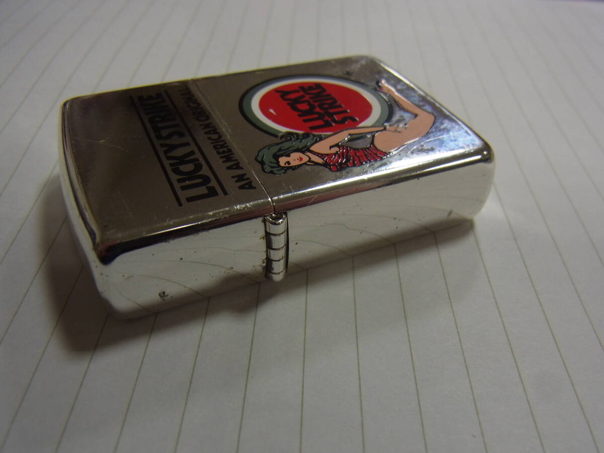 1円～ ZIPPO/ジッポー オイルライター LUCKY STRIKE AN AMERICAN ORIGINAL ラッキーストライク 水着ギャル 1995年年製_画像3