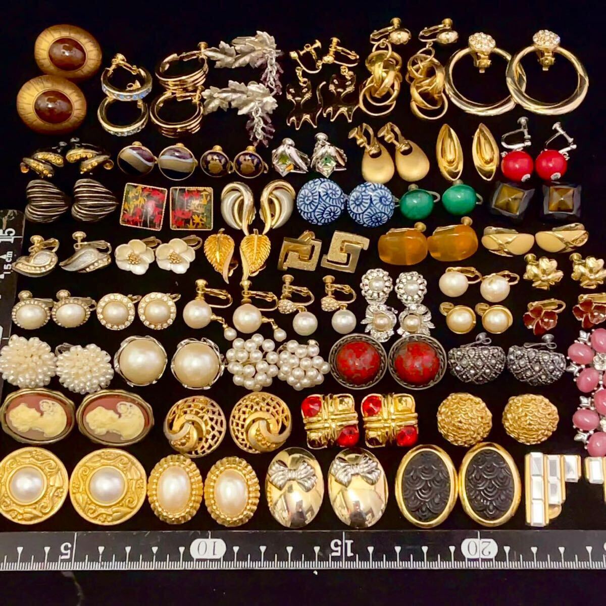 1 jpy Vintage earrings 50 pair summarize large amount set the 7 treasures . pearl ceramics natural stone Gold color ORENA/MONET/800 etc. stamp thing contains . summarize 