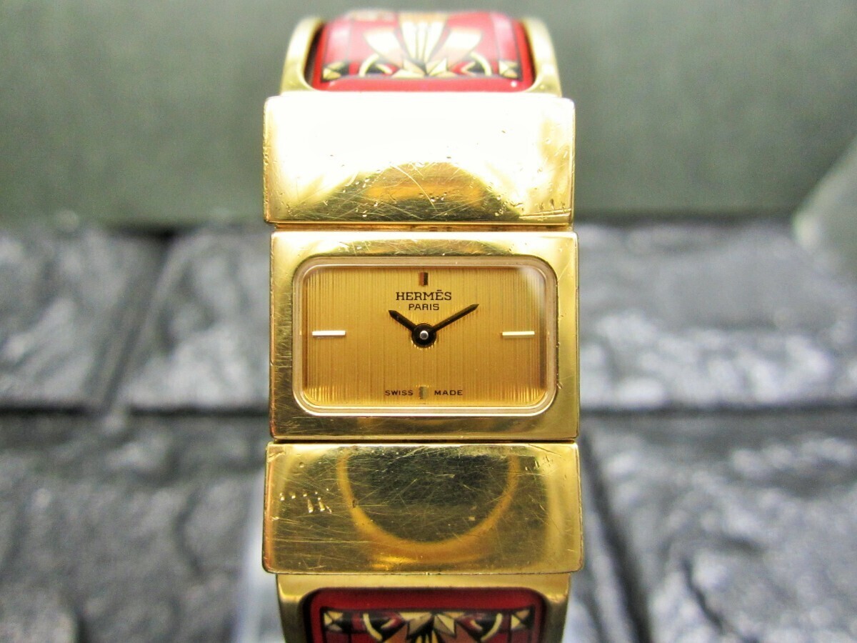 エルメス ロケ ゴールド文字盤 七宝焼きバングル 腕時計の画像5