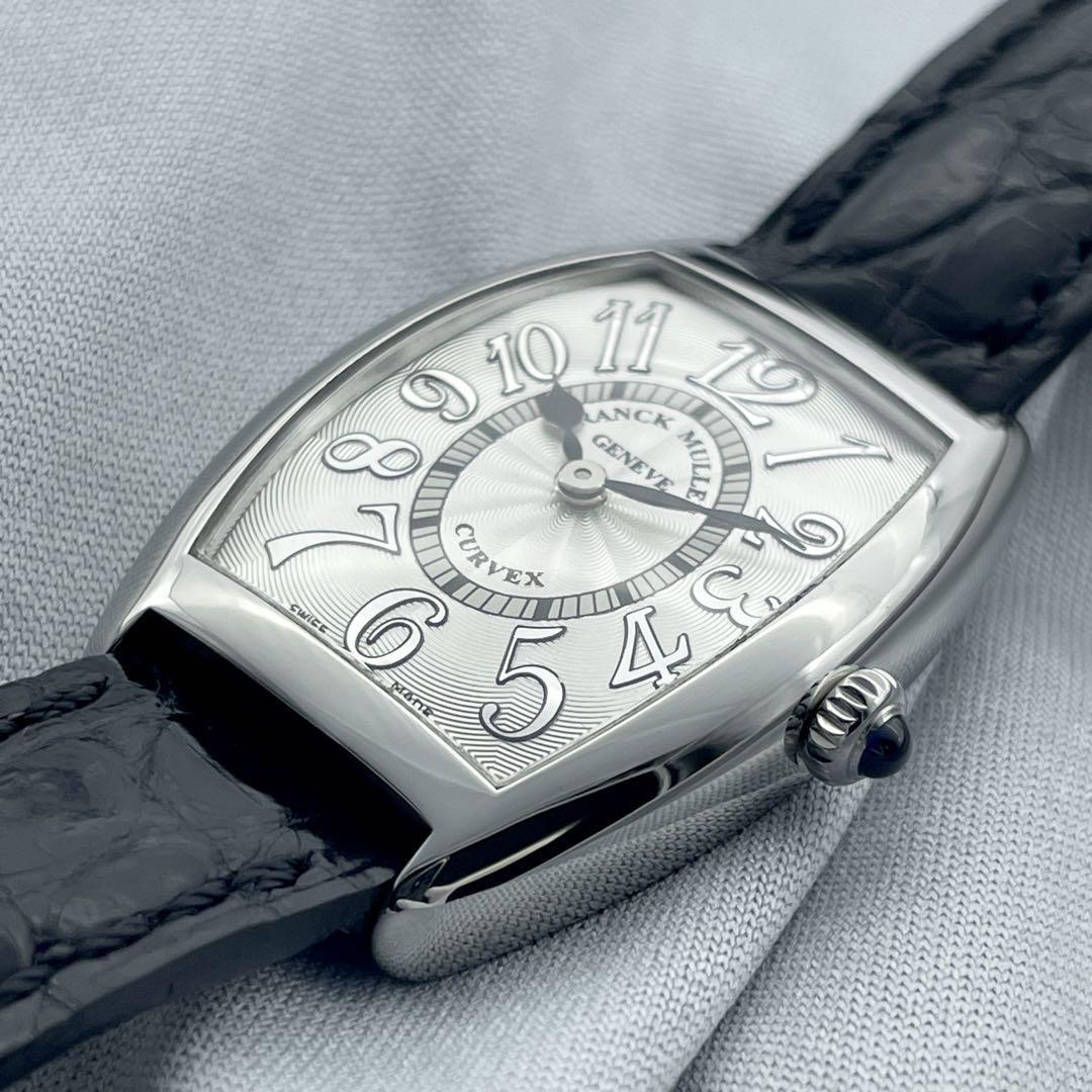 T659 分解整備・磨き済 FRANCK MULLER フランクミュラー トノーカーベックス レリーフ 1752QZ REL シルバー文字盤 クォーツ 電池式 腕時計の画像3