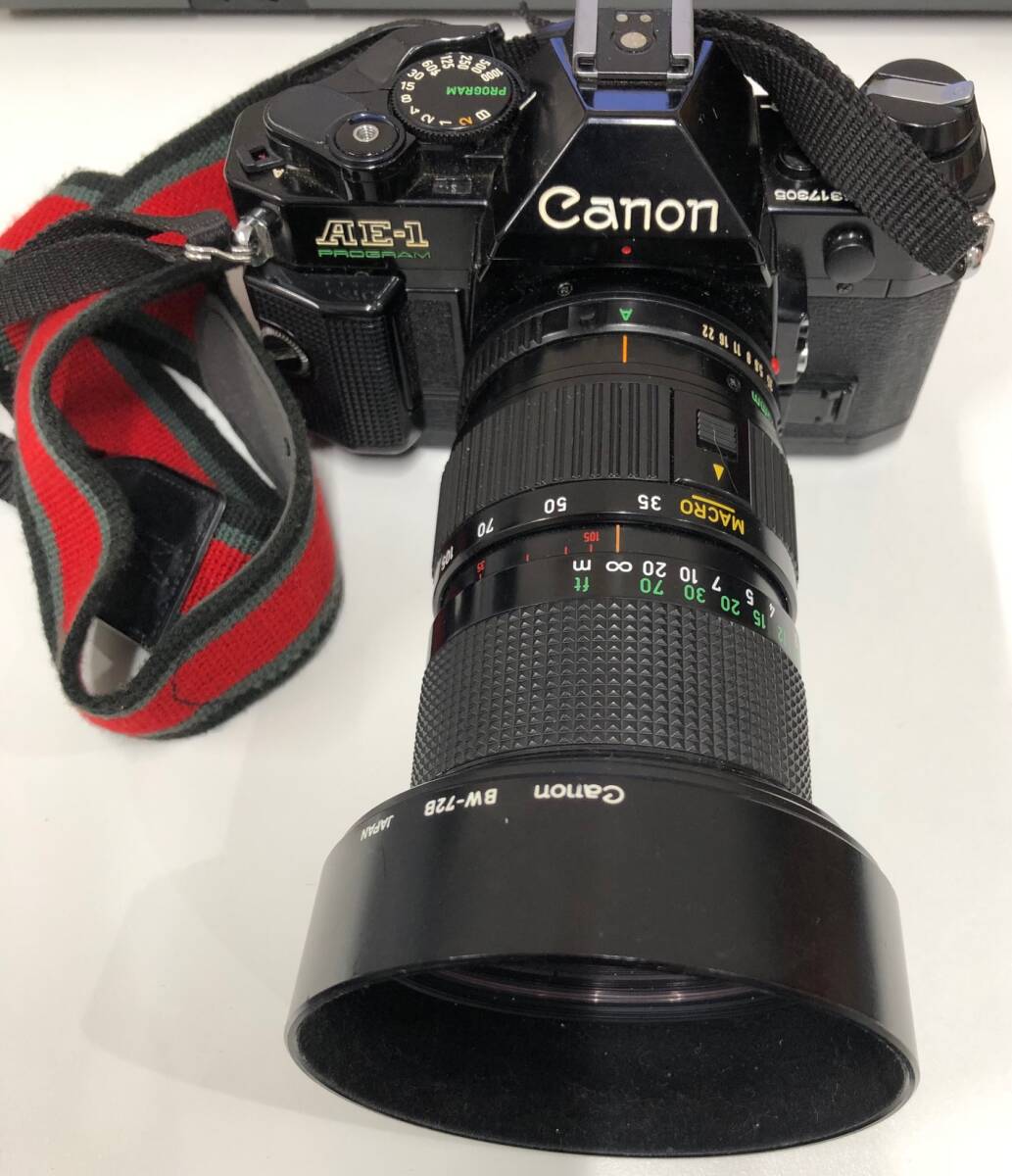 中古品動作未確認 Canon AE-1 PROGRAM/LENS FD 35-105mm 1:3.5 ブラック_画像1