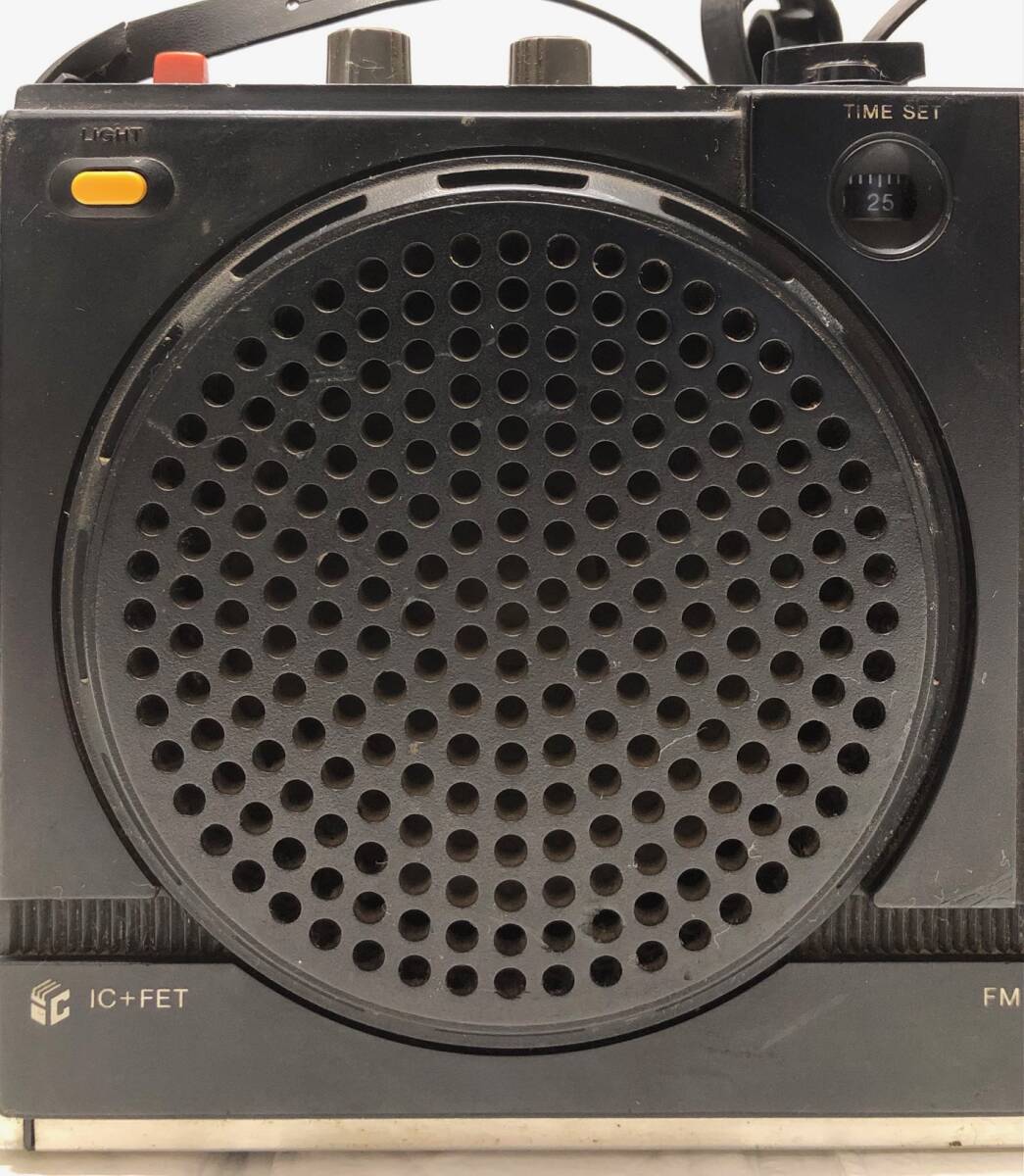 中古ジャンク品　SONY ICF-5450 FN-AM 3BAND RECEIVER 昭和レトロ　ラジオ　マニア　コレクション_画像3