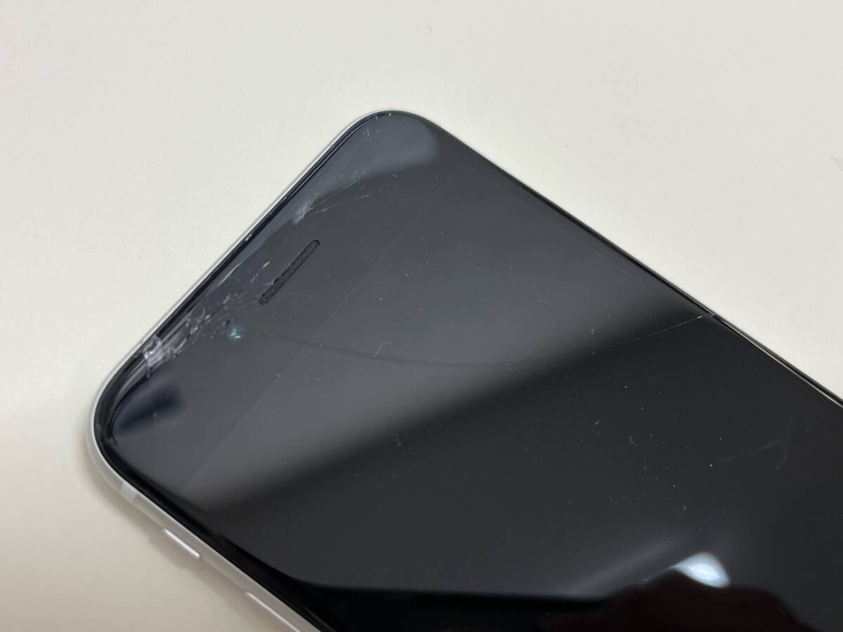 Apple アップル iPhoneSE2 第2世代 MHGQ3J/A 64GB ホワイト SIMロックなし SIMフリー スマホ 爆安 99円スタートの画像3