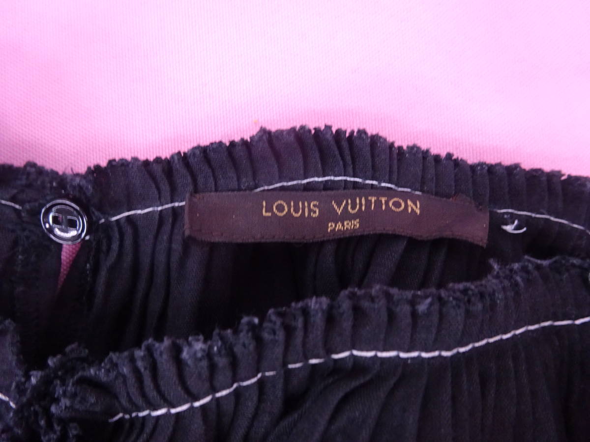 LOUIS VUITTON Louis Vuitton round studs decoration bolero poncho jacket black silver almost new goods 