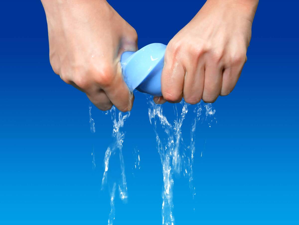 アイオン 超吸水スポンジ ロングタイプ ブルー 最大吸水量 約650ml 1個入 日本製 PVA素材 絞ればすぐに元の吸水力復活 結露対策 水滴_画像2