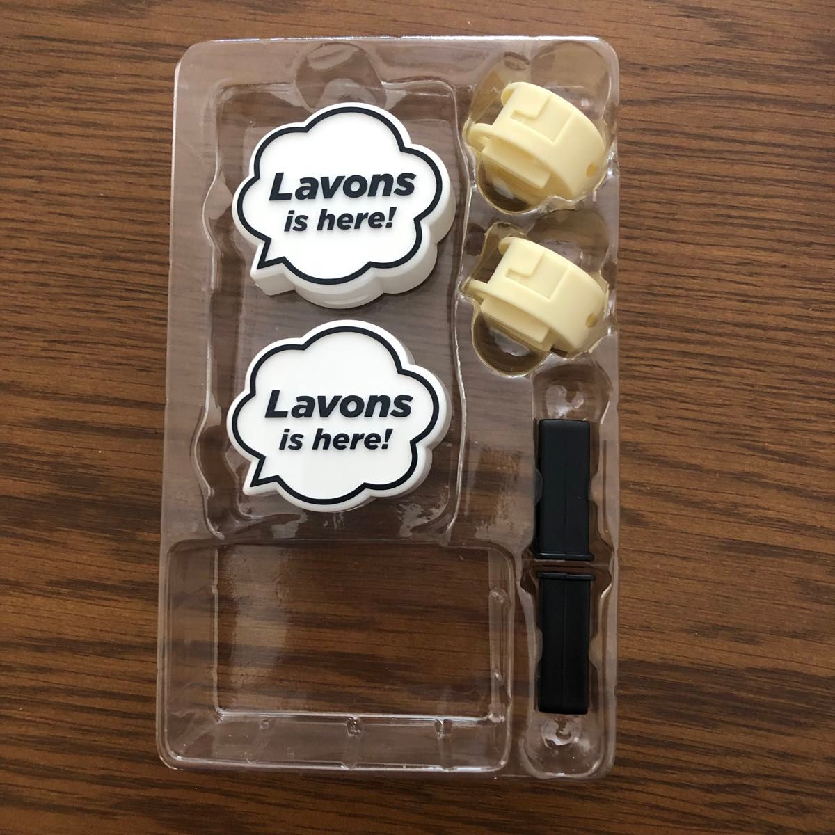 Lavons is here! 車内芳香剤　容器