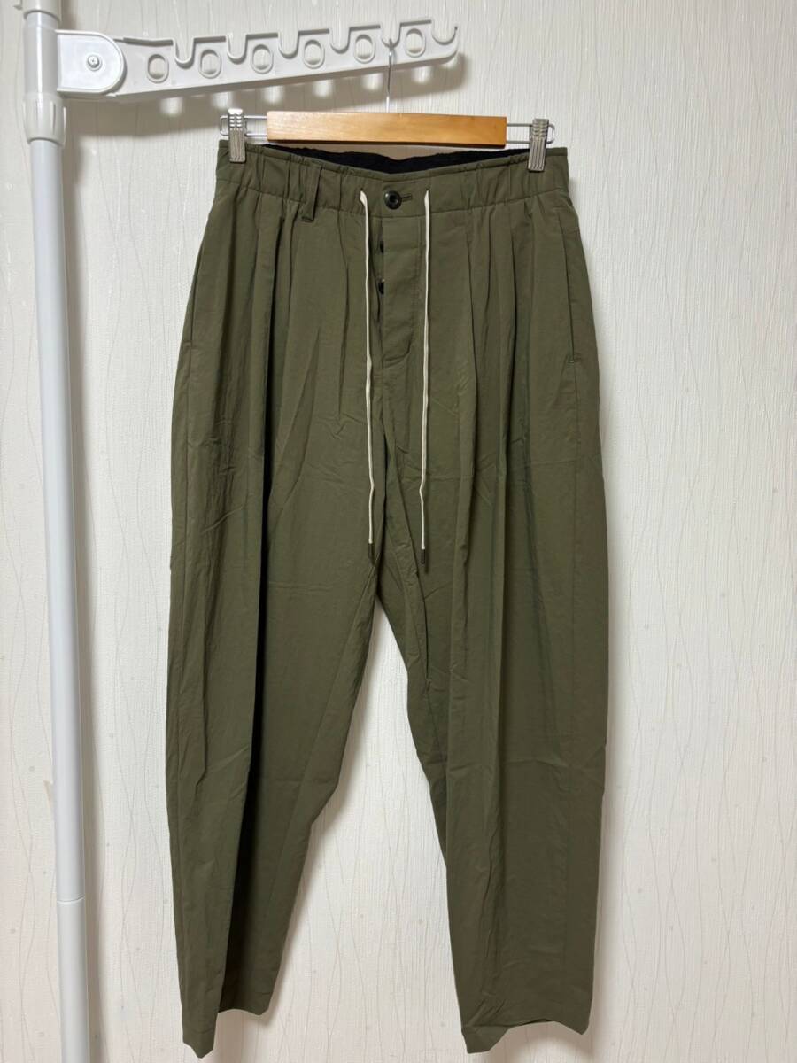 美品☆[KAZUYUKI KUMAGAI ATTACHMENT] 19AW ナイロンタスラン ストレッチ ワイドテーパードパンツ 2 KP92-006 日本製 カズユキクマガイ_画像1