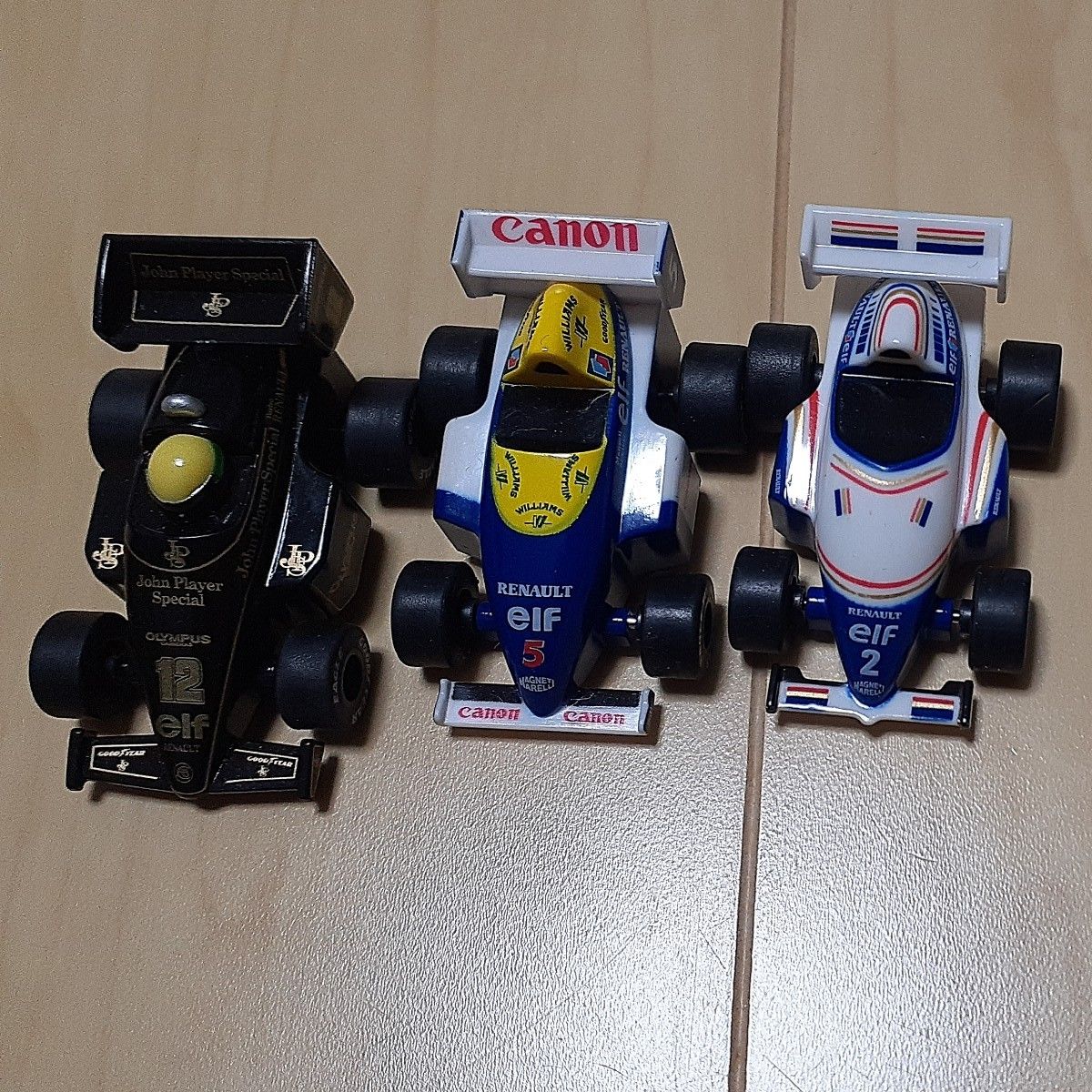 プルバックミニカー×3台セット　F1　コレクター　コレクション　アイルトンセナ　ミニカー