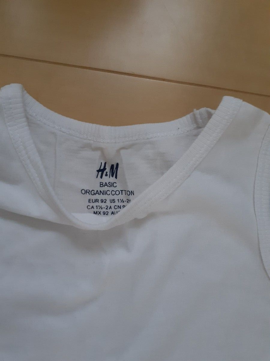 【美品】男の子90㎝(2T)タンクトップ3枚セット アンダーシャツ 下着  肌着　子供服　　H&M、オールドネイビー　ベビー服
