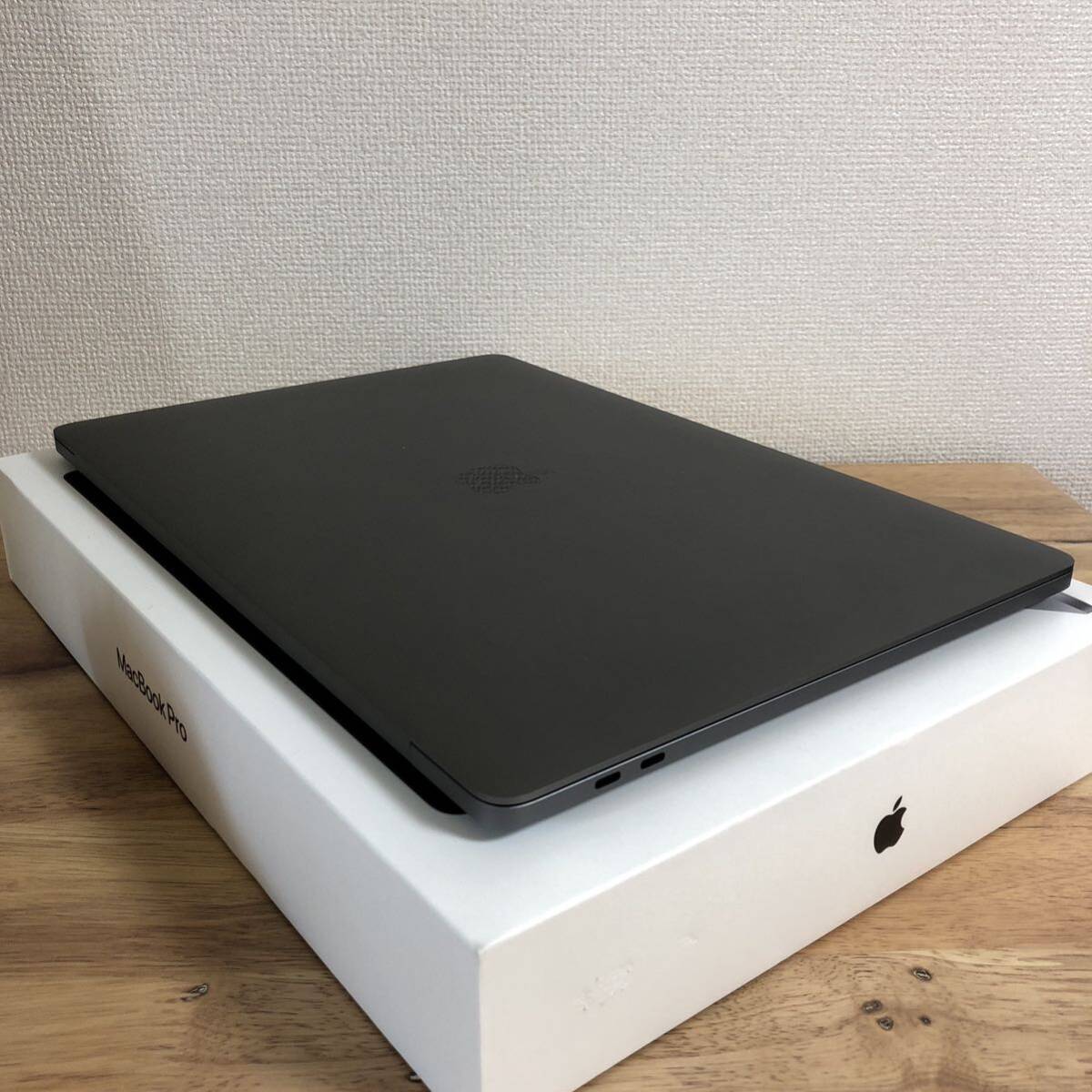 【1円〜】MacBook Pro 2019 16インチ スペースグレイ i9_画像5