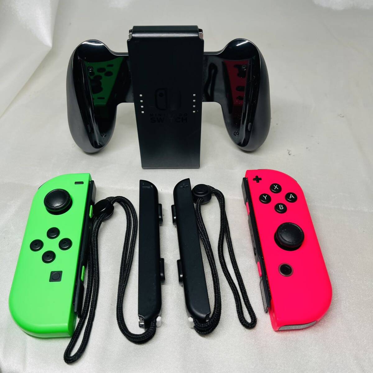 ★1円～ 動作良好 任天堂 ジョイコン グリップ セット Nintendo Switch スイッチコントローラー 全国送料520円 Joy-Conの画像1