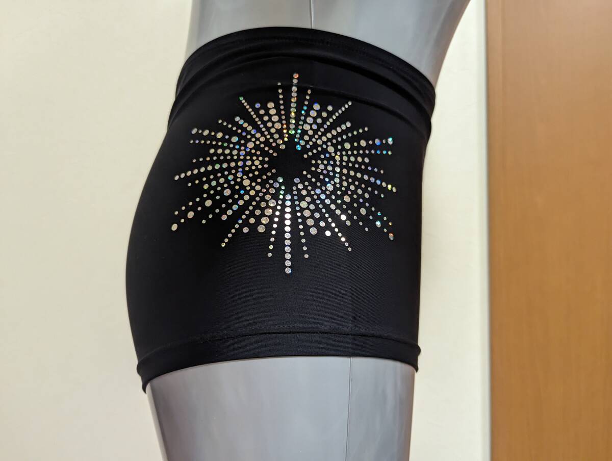 ジムファイン 女子器械体操 新体操 ダンス ショートスパッツ 黒 装飾 サイズALAの画像3