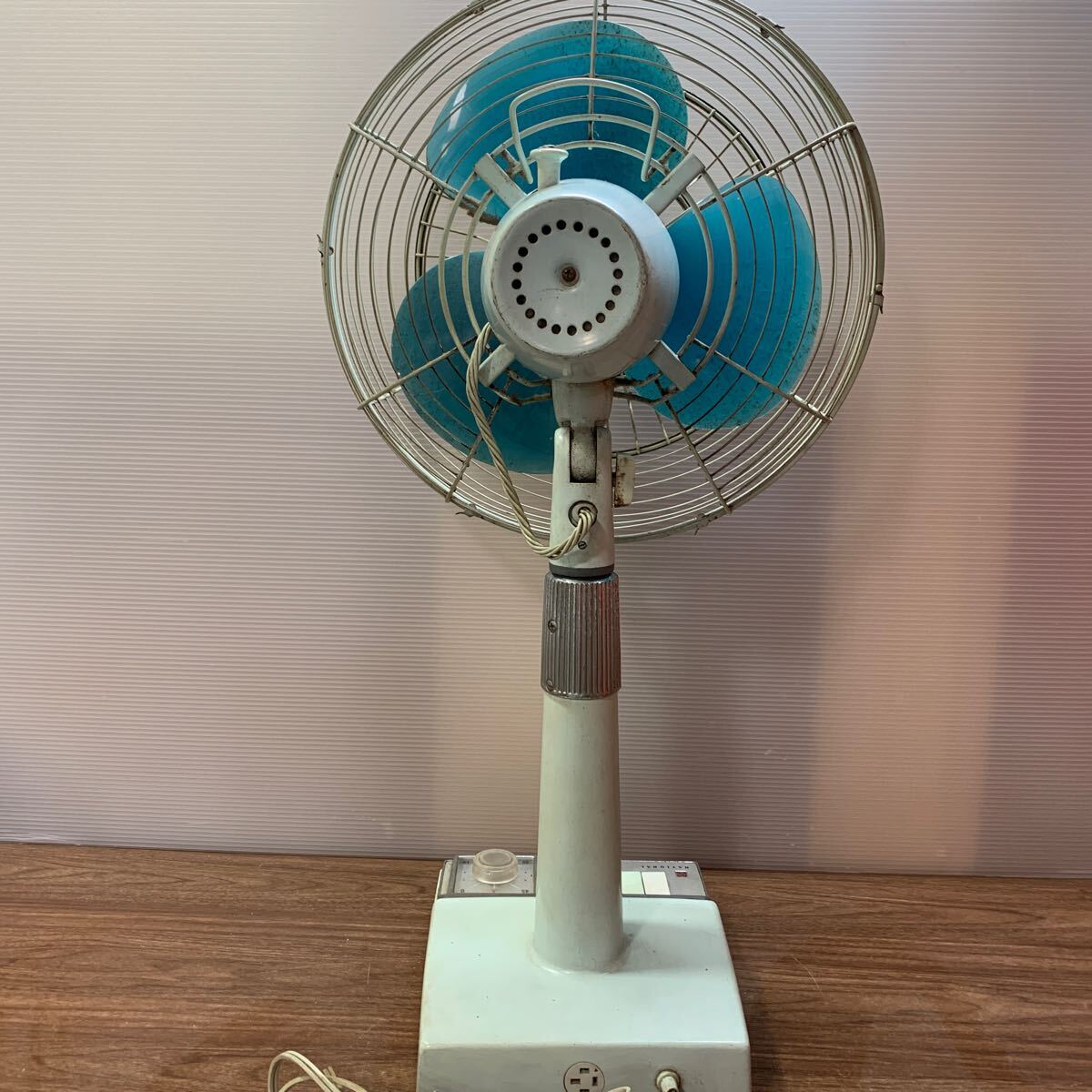 National ナショナル 扇風機 30HD 30cm ELECTRIC FAN 昭和レトロ 家電 アンティーク ジャンク 中古 コレクション (石867の画像4