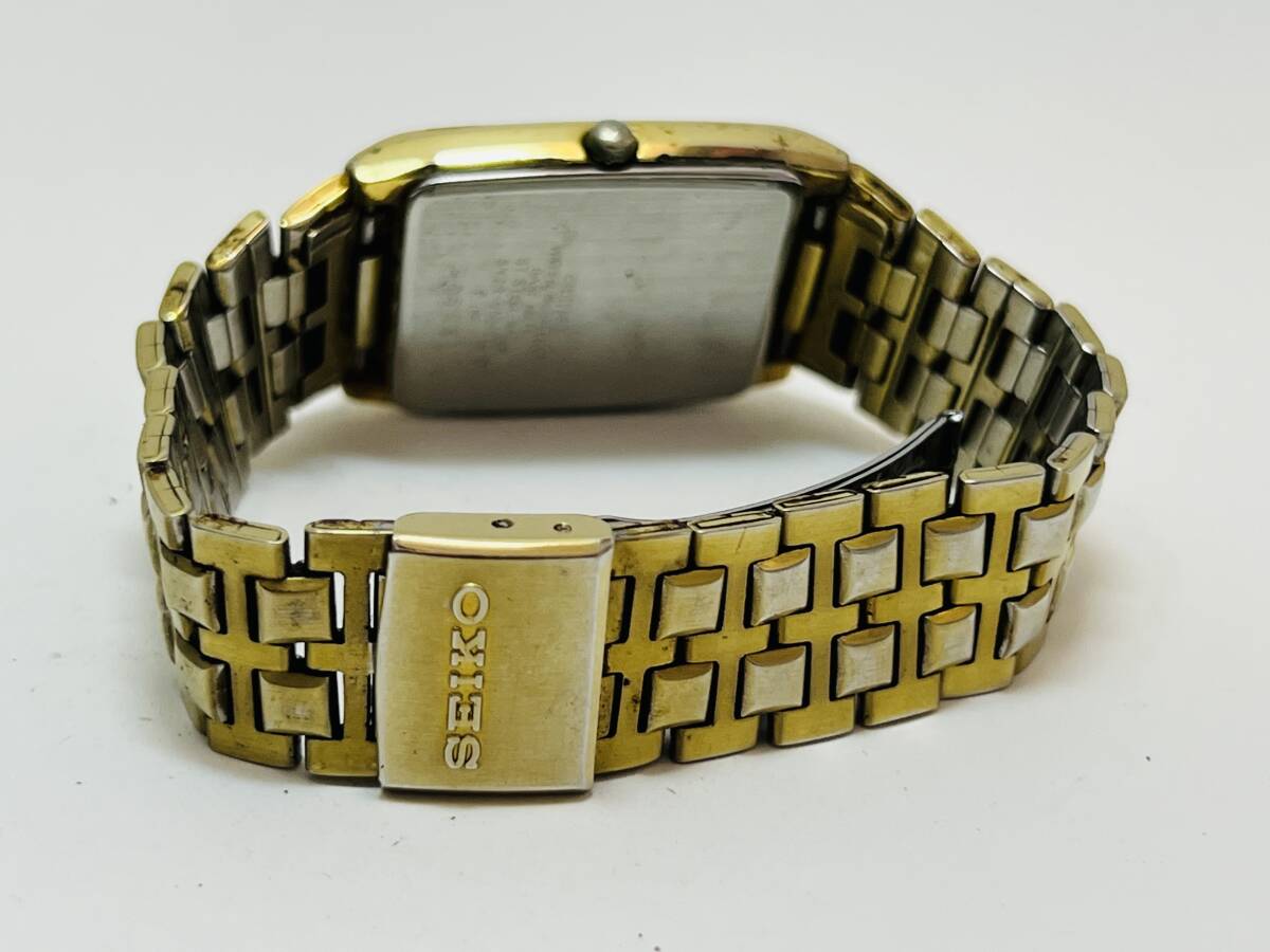 動作未確認 SEIKO セイコー QUARTZ クォーツ SQ スクエア 5Y23-5100 ゴールドカラー メンズ腕時計の画像6