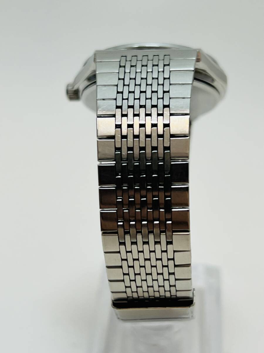 動作未確認　SEIKO セイコー スピリット 7N93-7000 シルバー文字盤 デイデイト メンズ　 腕時計_画像4