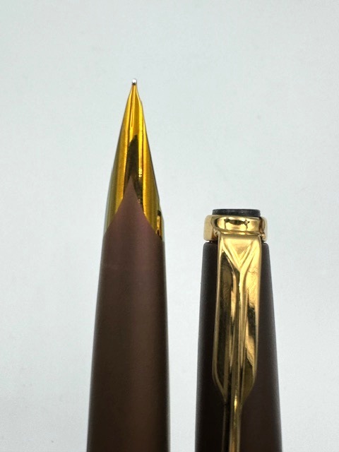 ●H79764:PARKER　パーカー　万年筆　ボールペン ブラウン系　レトロ オールド 中古　ジャンク扱_画像4