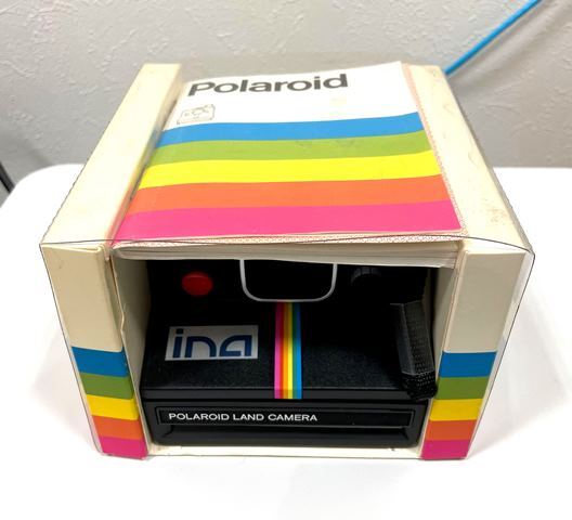 #N79039:POLAROID Instant 1000 DeLuxe Polaroid camera instant camera black operation not yet verification Junk 