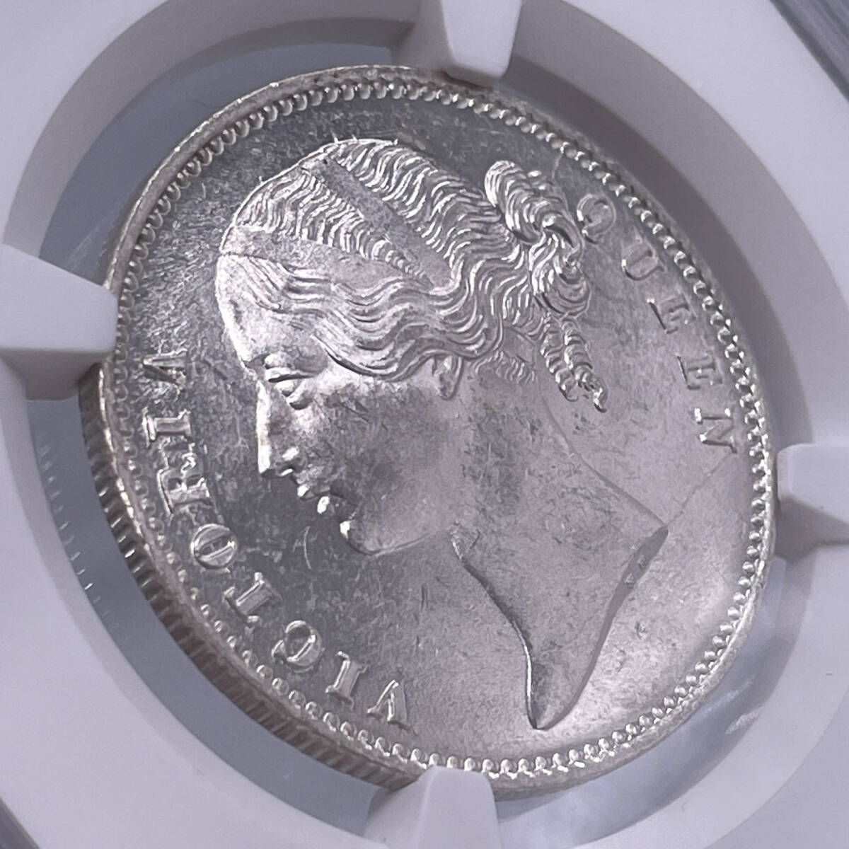 ★日終 1円～★ MS63 ヤングヘッド 1840B＆C 英領インド ヴィクトリア女王 1ルピー NGC イギリス 英国 銀貨 アンティーク 世界コイン 07の画像7