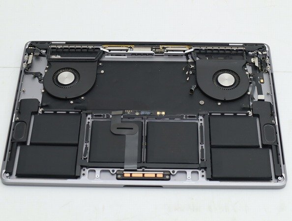 【1円スタート】Apple MacBook Pro 16インチ 2019 スペースグレイ 3072x1920 A2141 EMC3347 ロジックボード欠品の画像7