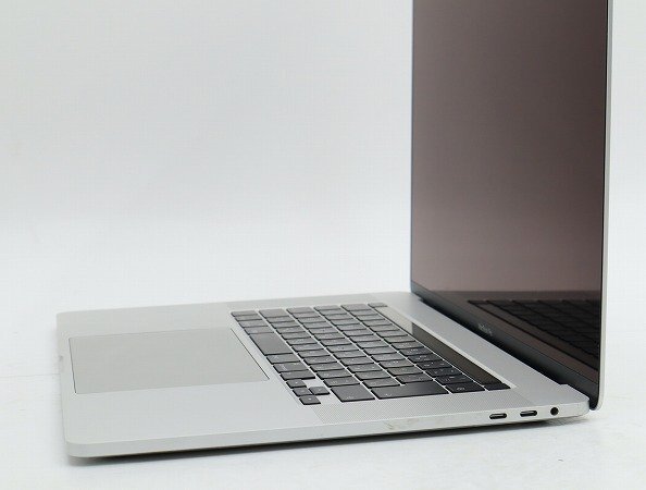【1円スタート】Apple MacBook Pro 16インチ 2019 シルバー 3072x1920 A2141 EMC3347 ロジックボード欠品_画像4