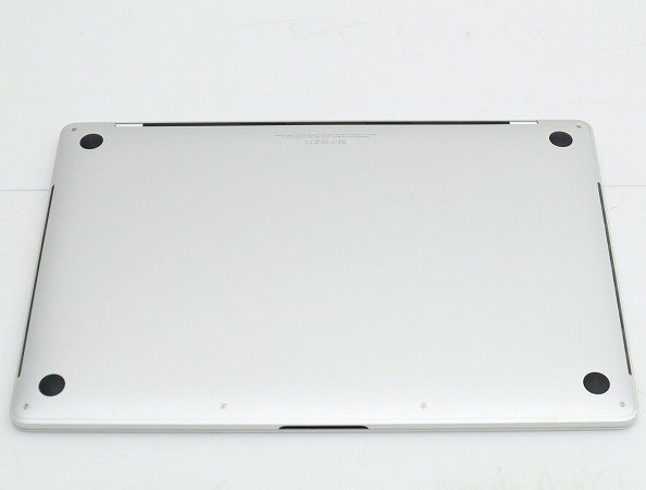 【1円スタート】Apple MacBook Pro 15インチ 2018 シルバー 2880x1800 A1990 EMC3215 ロジックボード欠品の画像6