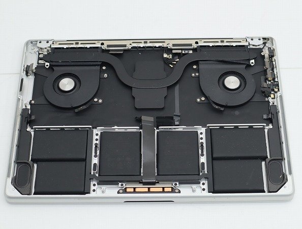 【1円スタート】Apple MacBook Pro 14インチ 2021 シルバー 3024x1964 A2442 EMC3650 ロジックボード欠品_画像7