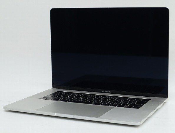 【1円スタート】Apple MacBook Pro 15インチ 2018 シルバー 2880x1800 A1990 EMC3215 ロジックボード欠品の画像1